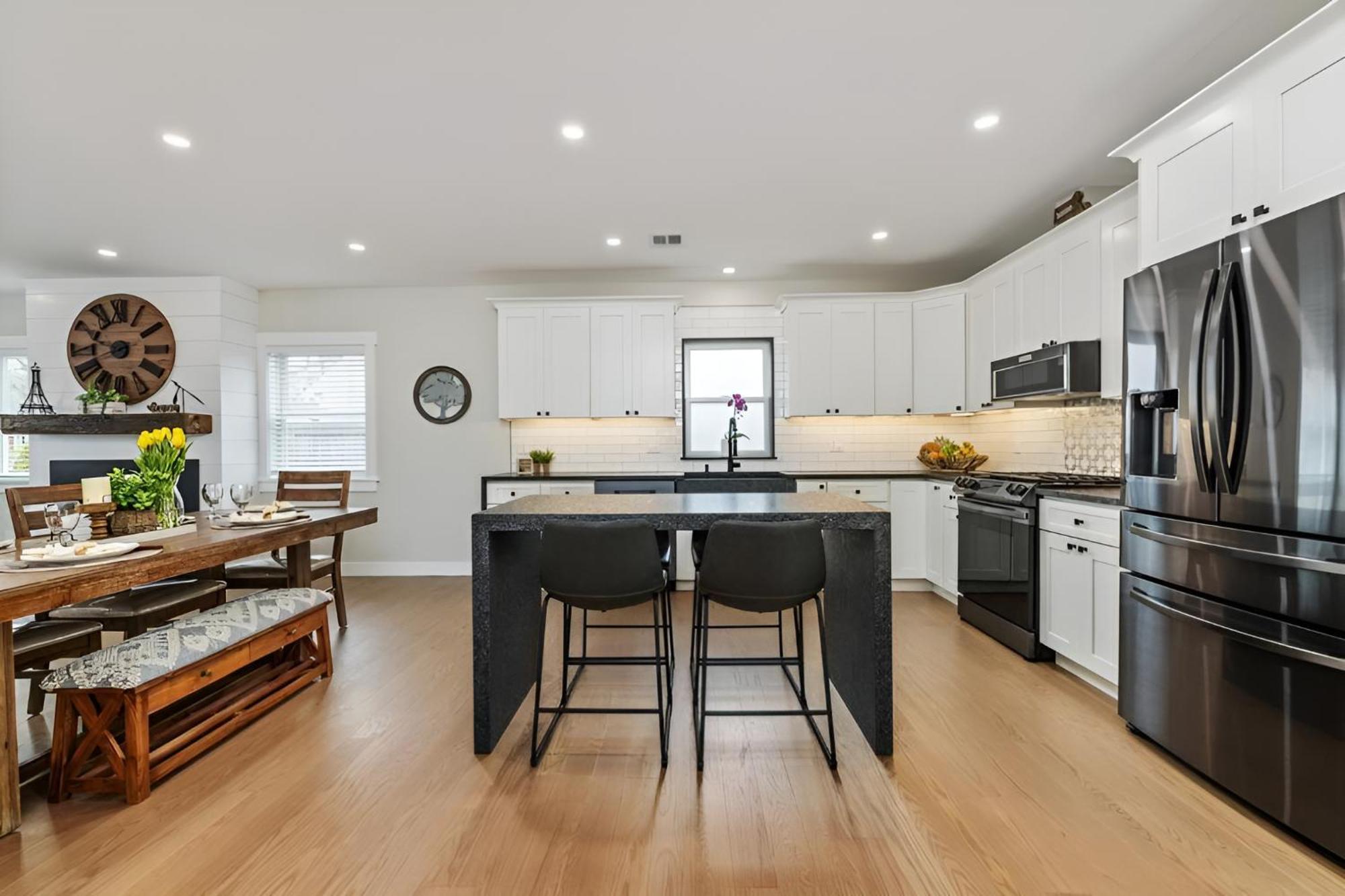 Renovated & Sophisticated Home Near Beach & Shops! Barnstable Exterior foto