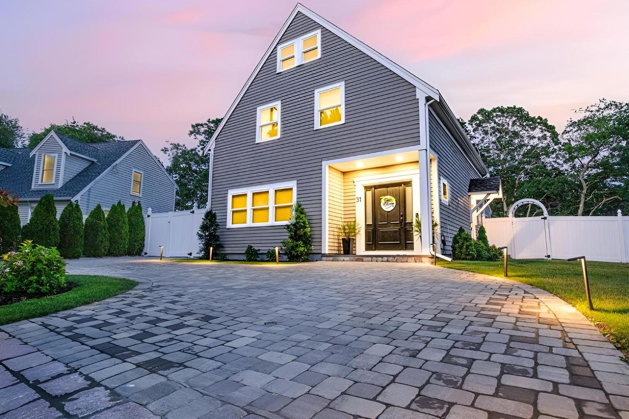 Renovated & Sophisticated Home Near Beach & Shops! Barnstable Exterior foto